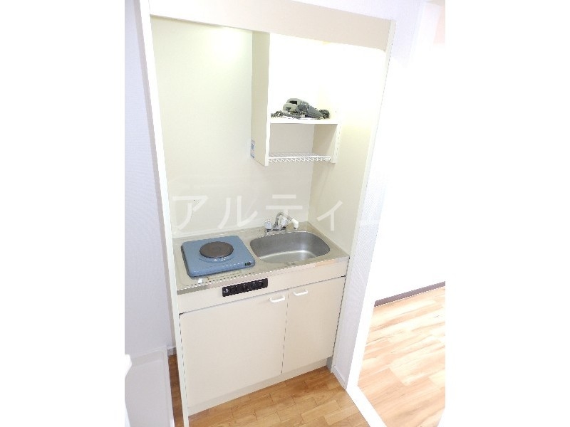 キッチン　※別のお部屋の写真です