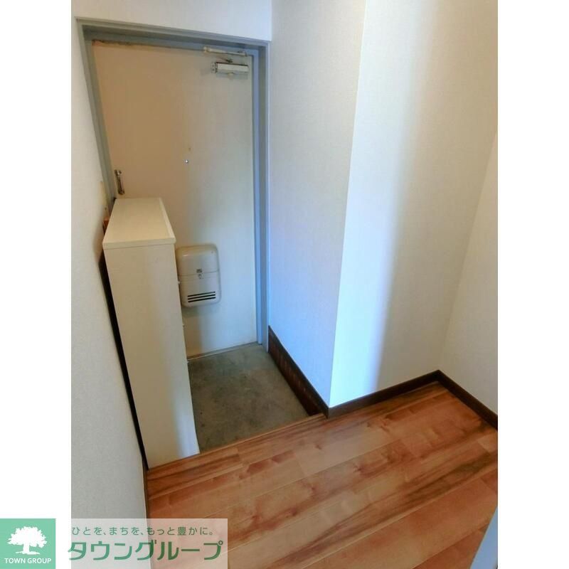 ダイアモンドフラットの玄関写真
