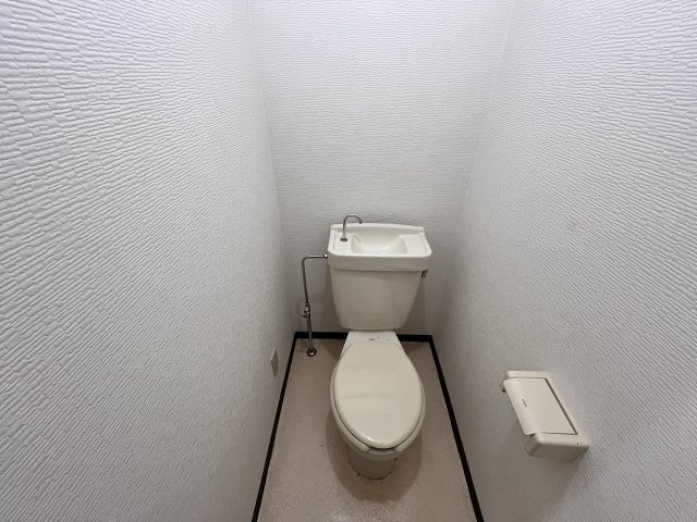メゾンモンテのトイレ写真
