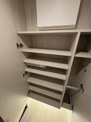 クレストコート旗の台の内装写真