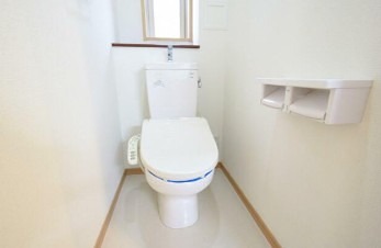 トイレ　※同仕様写真