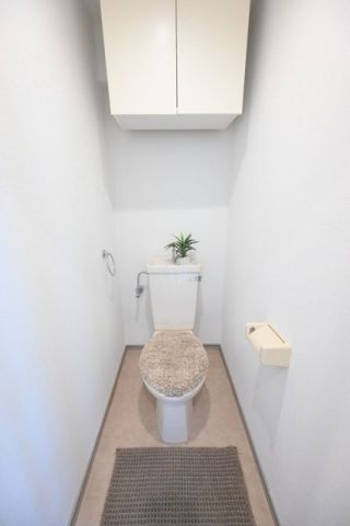 トイレ　家具小物はイメージです