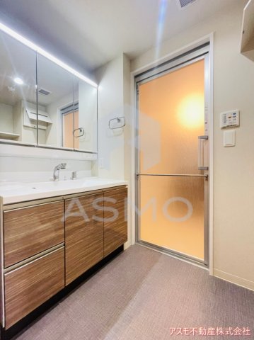 洗面設備　同マンション別部屋参考写真