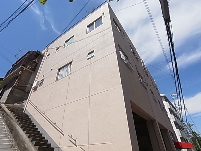 神戸市長田区宮丘町のマンションの建物外観