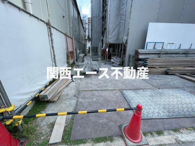 【プレジオ荒本新町のエントランス】