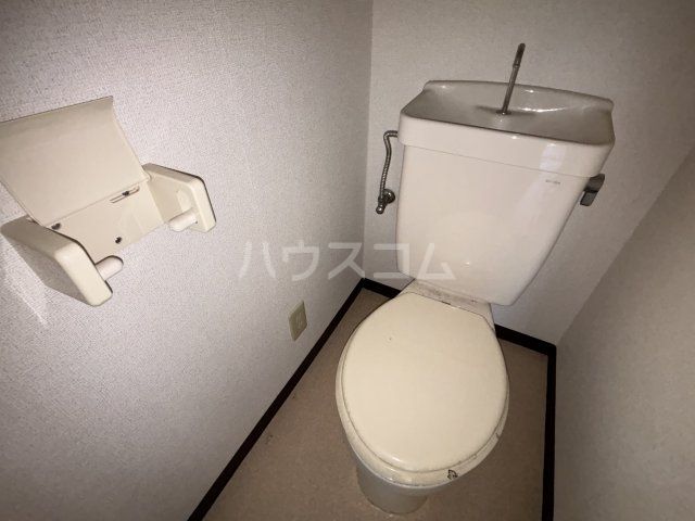 【名古屋市天白区焼山のアパートのトイレ】