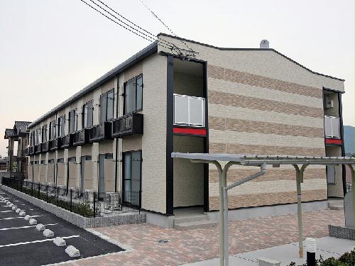 【レオパレス西はりまの建物外観】