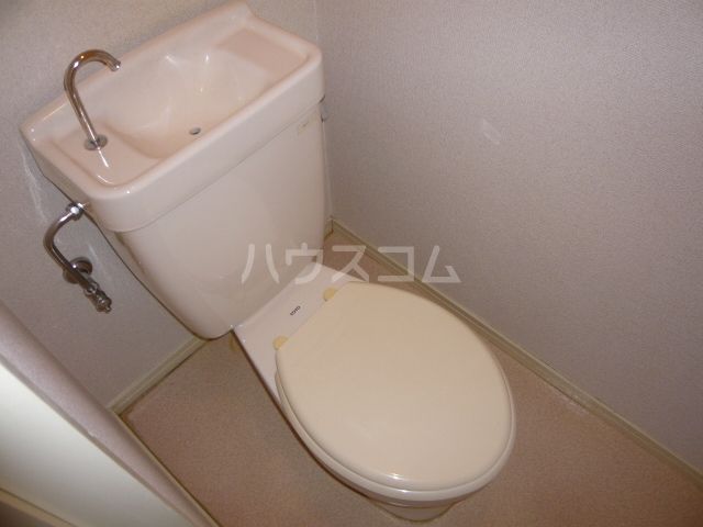 【名古屋市天白区西入町のアパートのトイレ】