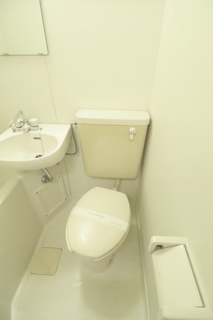 トイレ　一人暮らしには最適なユニットバス☆