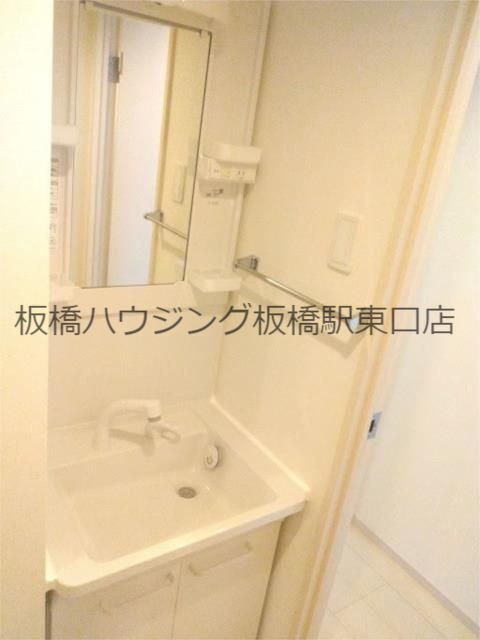 【SOLASIA residence 大山の洗面設備】