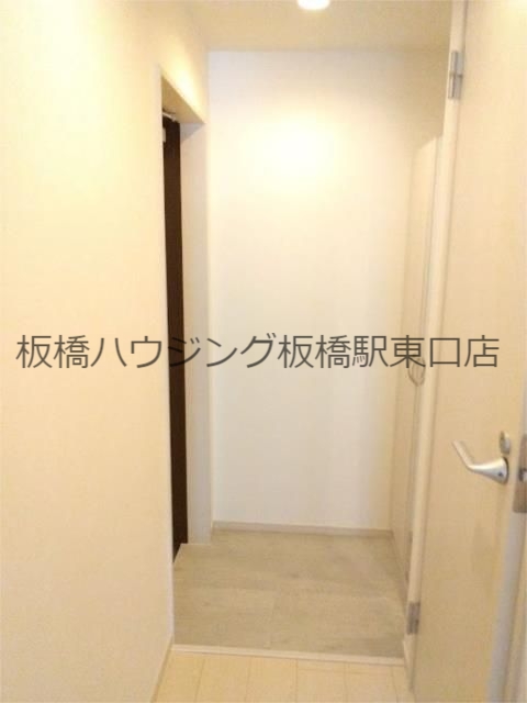 【SOLASIA residence 大山の玄関】