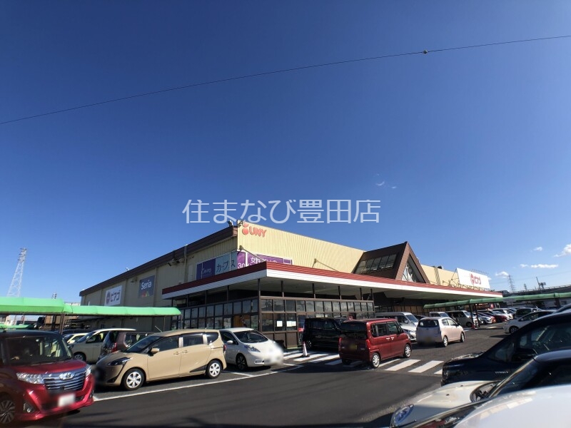 【知立市谷田町西のアパートのスーパー】