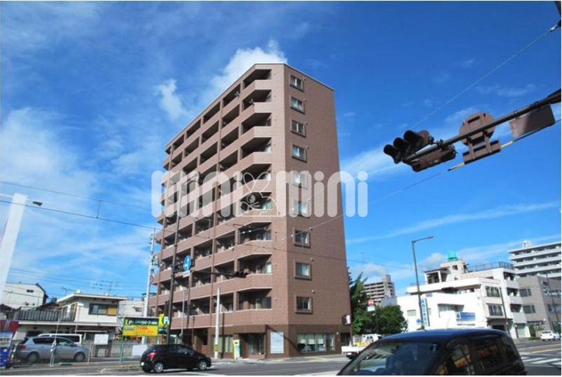 アスティオン本町の建物外観