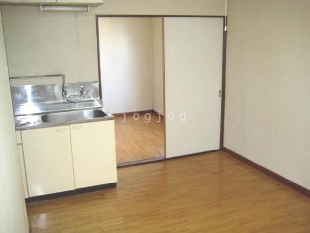 居室・リビング　類似