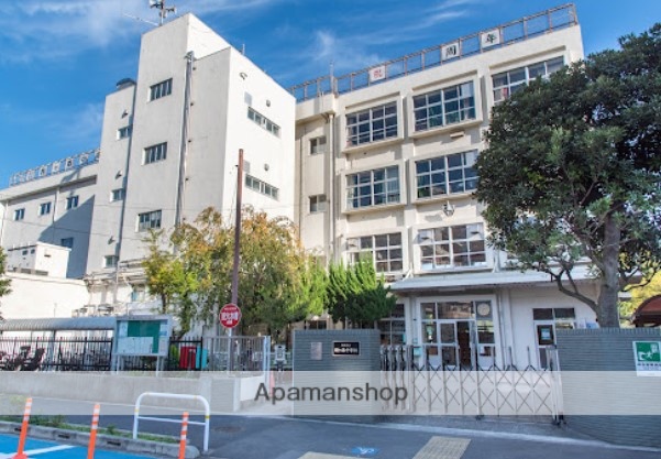 中学校　鈴ケ森中学校（中学校）まで349m
