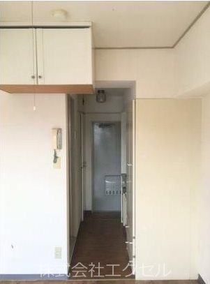 玄関　同建物別号室の写真です。