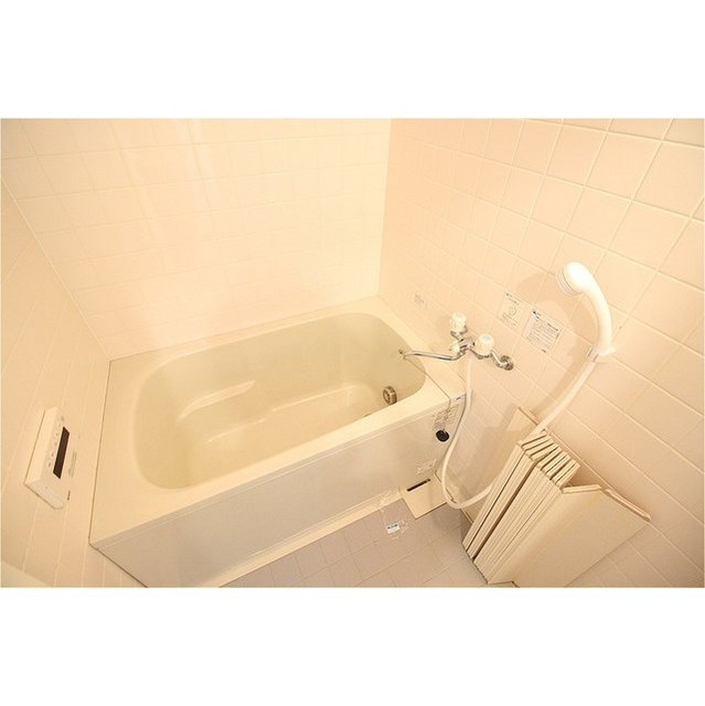 バス・シャワールーム　追炊き機能・浴室乾燥機付！