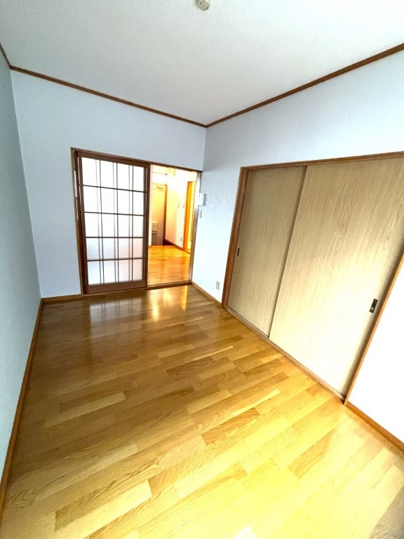 居室・リビング　洋間