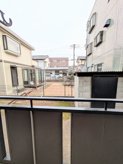 セキュリティ　来訪者の確認ができるＴＶドアホン付き！