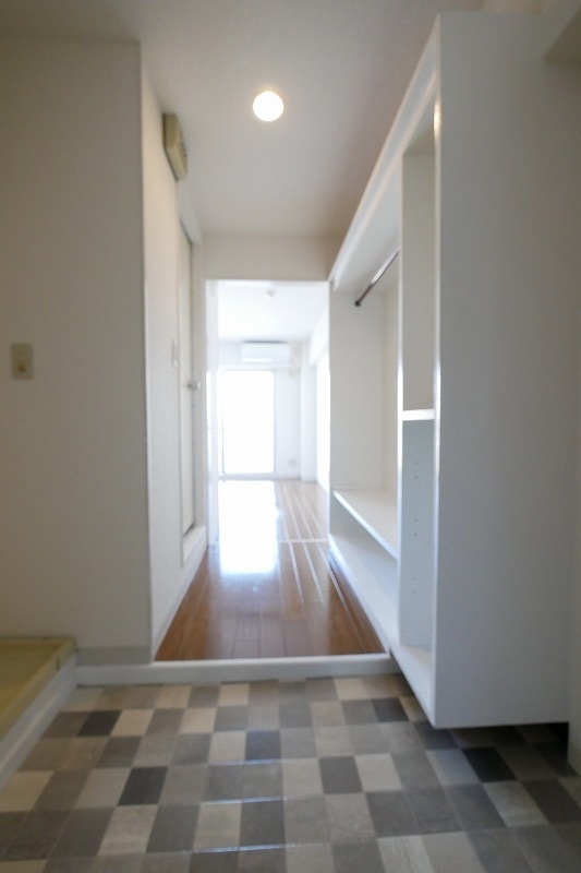 玄関　小松コーポ御幸　306号