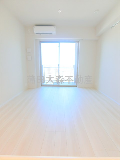 居室・リビング　東向きのLD9帖　リビングダイニング　カウンターキッチン2.