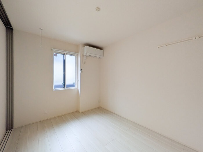 その他部屋・スペース　エアコン付きの洋室2部屋です