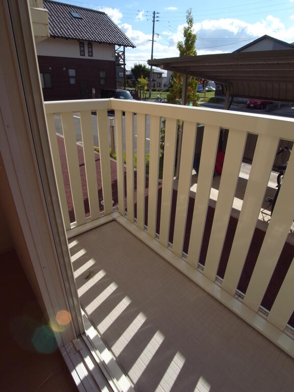 バルコニー　同一タイプの部屋の画像です。