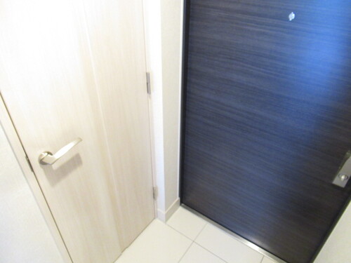 玄関　玄関　※前回募集時2024年10月の写真