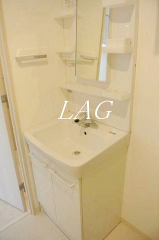 洗面設備　洗面台です。