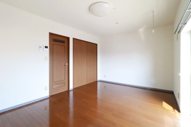 居室・リビング　図面と現状に相違がある場合には現状を優先