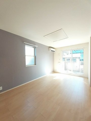 居室・リビング　使いやすい居間です