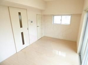 居室・リビング　別号室