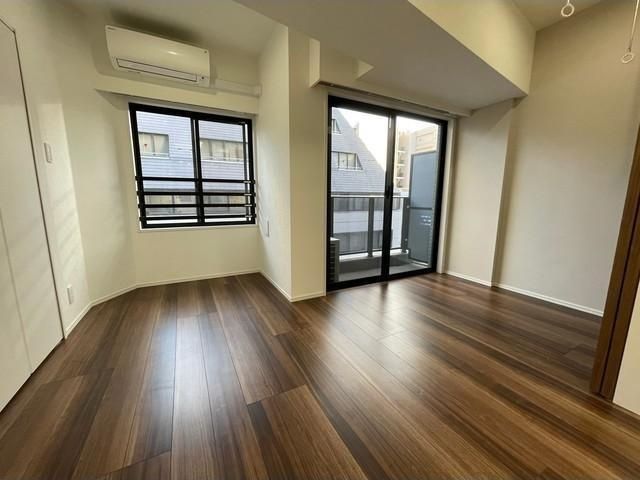 居室・リビング　☆明るい居間☆