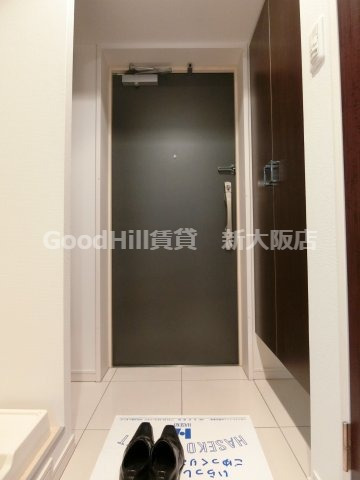 玄関　パークフラッツ江坂