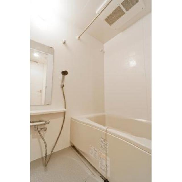 バス・シャワールーム　※写真は同タイプ住戸です。