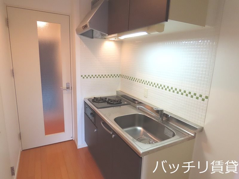 キッチン　画像は別号室イメージの為、現況を優先いたします。