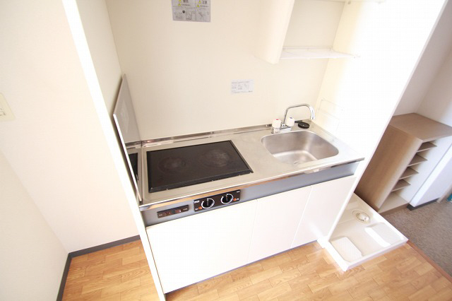 キッチン　２口電気コンロです。