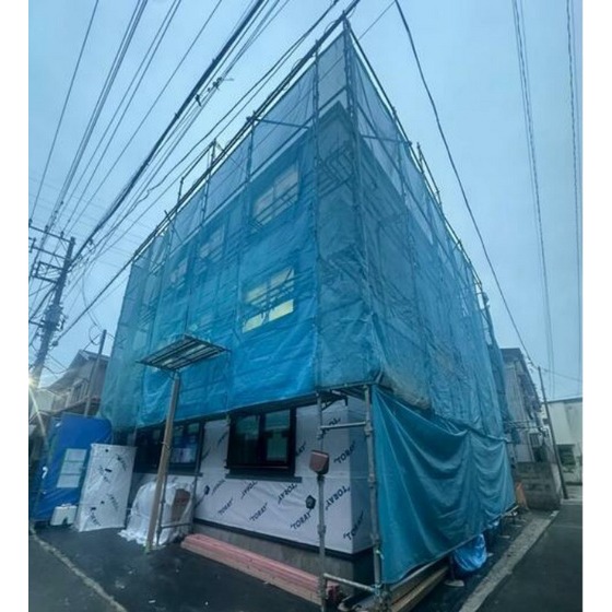 建物外観　工事中