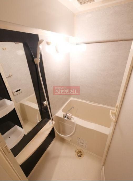 バス・シャワールーム　バス