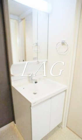 洗面設備　独立洗面台です。