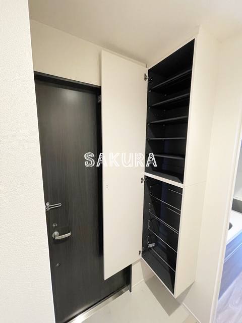 玄関　ゆとりある玄関スペース♪