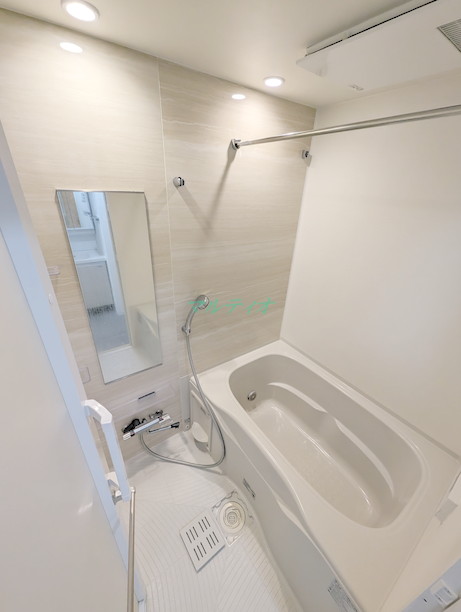 バス・シャワールーム　浴室