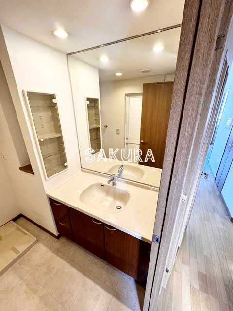 洗面設備　忙しい朝には欠かせない洗面所です♪