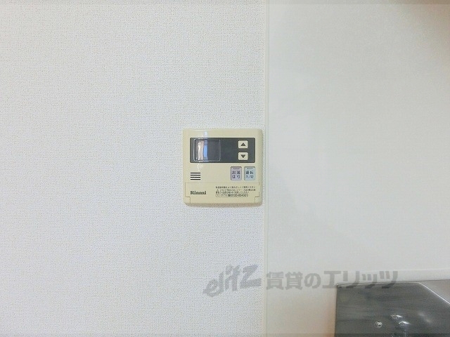 その他設備　給湯器リモコン