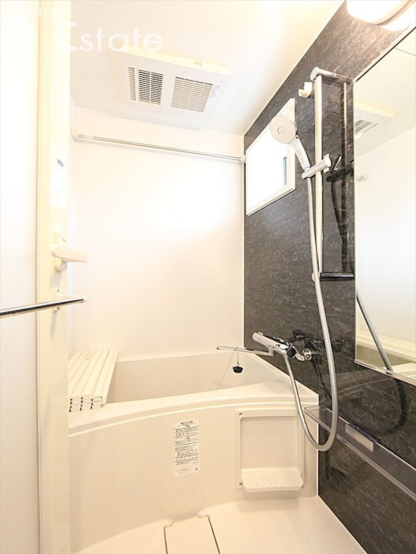 バス・シャワールーム　バスルーム