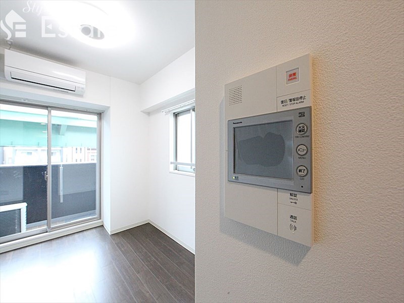 セキュリティ　モニター付きインターホン