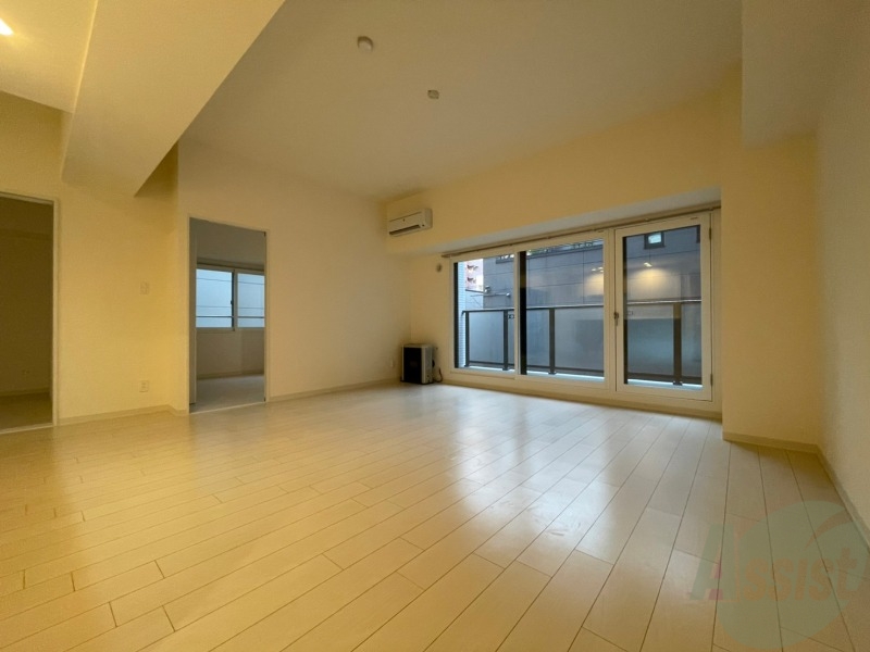 居室・リビング　広くてキレイなお部屋が広がっていて、充実した生活が送れそう。