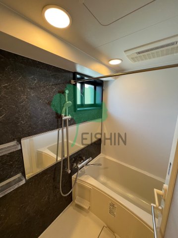 バス・シャワールーム　清潔感のある浴室です！