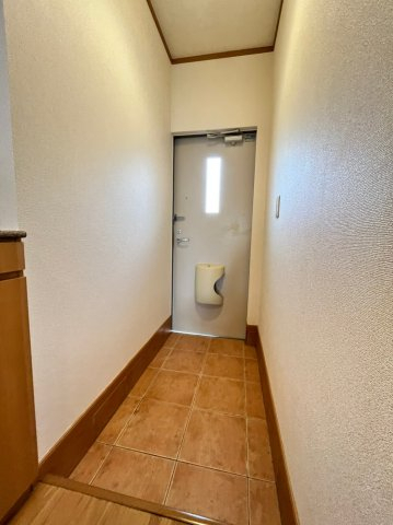 玄関　別号室の画像です。ご参考下さい