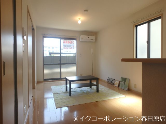 居室・リビング　写真は同型タイプ